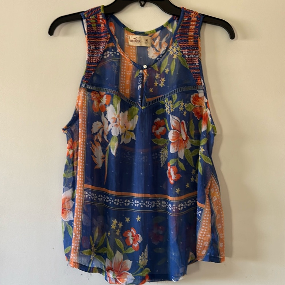Hollister floral top